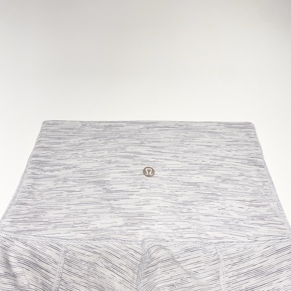 Lululemon Wunder Under Scalloped Hem High Rise Legging White & Grey Stripe Sz 2 - Picture 8 of 8